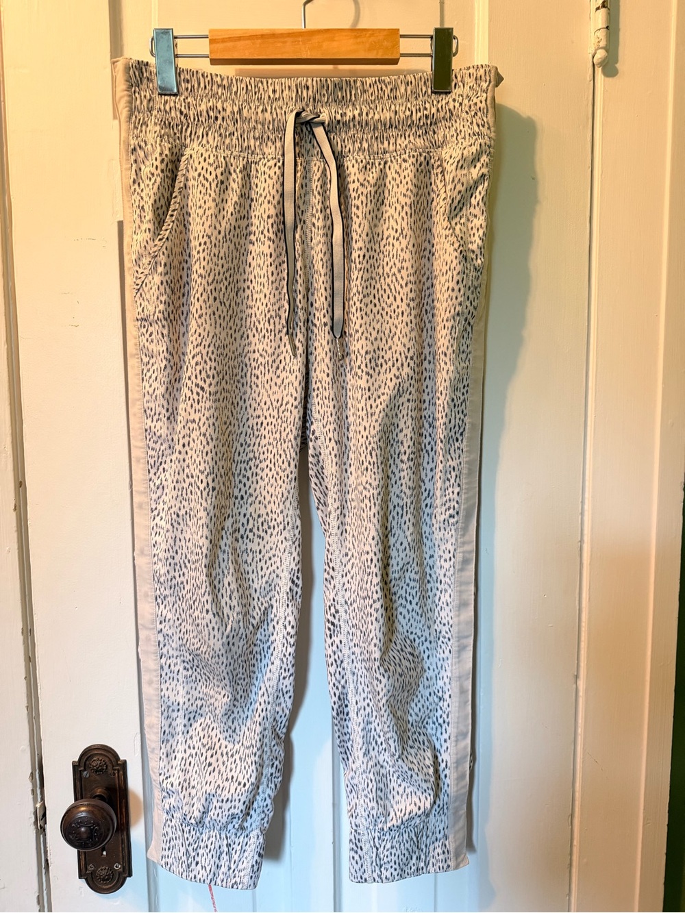 Lululemon Athletica Tear away Dottie Dash Print Track Pants Size 4